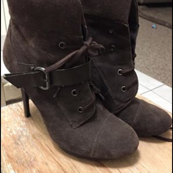 GUESS brown suede boots - Picture 6 of 6